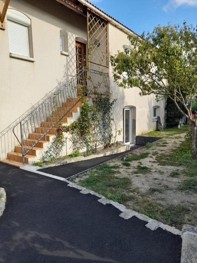 Le Vintage Apartment Les Herbiers Exterior foto